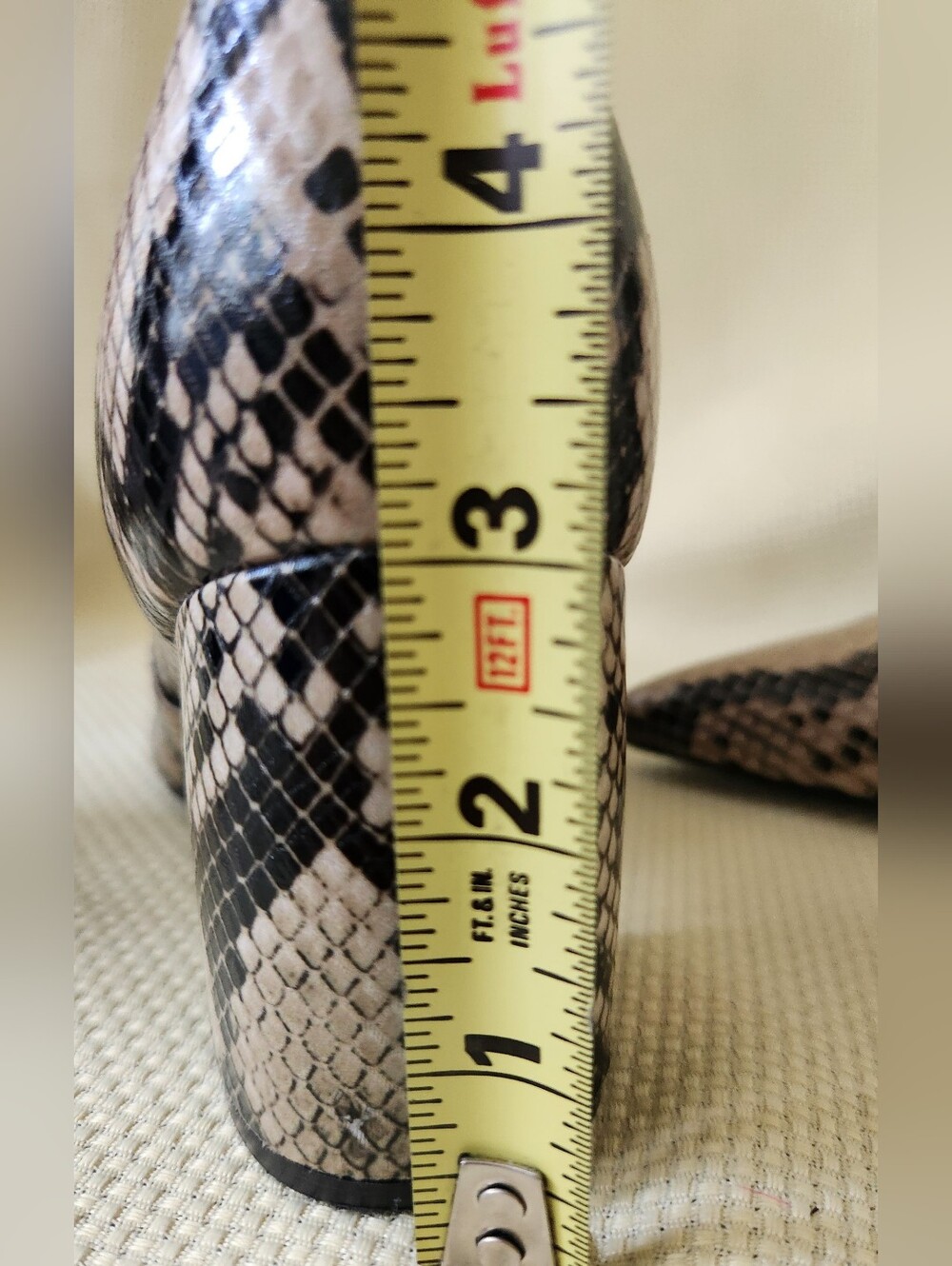 Marc Fisher Python Snakeskin Ankle Booties Pointed Toe Block Heel SideZip Sz 7.5 - Picture 15 of 16